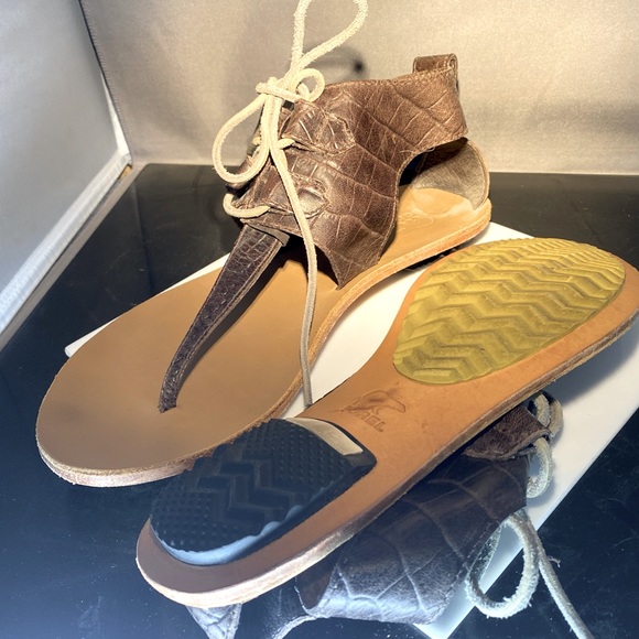 Sorel brown leather sandals - Picture 3 of 4